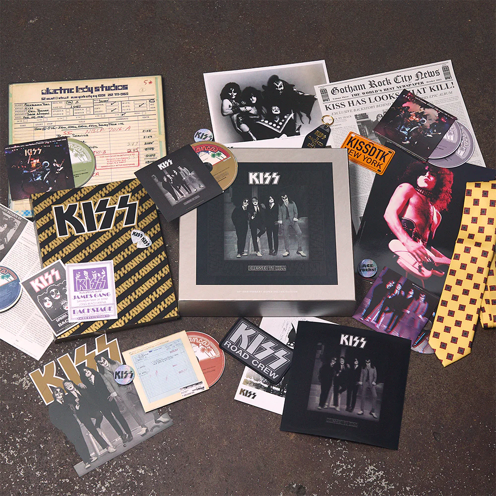 Dressed To Kill 50th Anniversary Super Deluxe 5CD + Blu-ray Audio + Dressed To Kill Since 1975 T-Shirt - Image 7